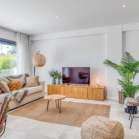 Apartment Hanami South Bay Sb1